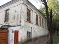 Novorossiysk, Konstitutsii st, house 27. Apartment house