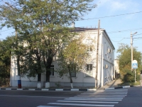Novorossiysk, st Tikhostup, house 13. Apartment house