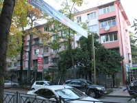 Sochi, Vorovskoy st, house 19. Apartment house