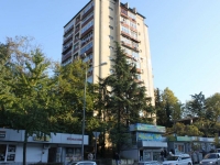 Sochi, Makarenko st, house 13/2. Apartment house