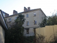 Сочи, Севастопольский переулок, дом 11. многоквартирный дом