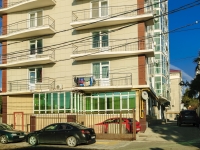 Sochi, Prosveshcheniya st, house 84. Apartment house