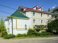 Сочи, улица Единства (п. Лазаревское), дом 6. многоквартирный дом