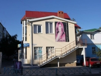 阿纳帕, Grebenskaya st, 房屋 116А. 多功能建筑