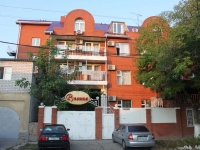 Анапа, улица Черноморская, дом 52А. пансионат  "Рузанна"