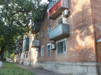 улица Коммунистическая, house 12. многоквартирный дом