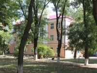 Yeisk, Kommunarov st, house 80. Apartment house