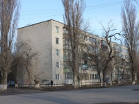 Primorsko-Akhtarsk, st Komissar Shevchenko, house 119. Apartment house