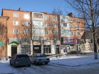 Славянск-на-Кубани, улица Красная, дом 36. жилой дом с магазином