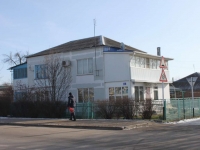 Timashevsk, district Sakharny zavod, house 89Б. Apartment house