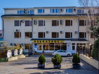 улица Мира (пгт Новомихайловский), дом 86. гостиница (отель) "Альбатрос"