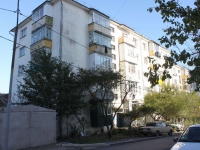 Tuapse, Poletaev st, house 32. Apartment house