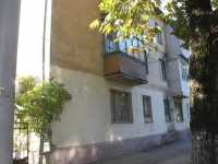 Туапсе, улица Богдана Хмельницкого, дом 72. многоквартирный дом