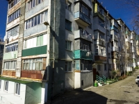 Tuapse, Rabfakovskaya st, house 36. Apartment house
