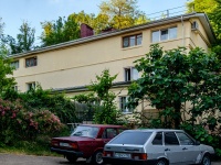 Tuapse, Pushkin st, house 29. Apartment house