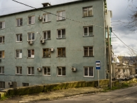 Tuapse, Proletarsky alley, house 1. Apartment house
