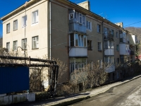 Tuapse, Vorovskoy st, house 4. Apartment house