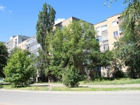 Stavropol, Dovatortsev , 房屋 33. 公寓楼