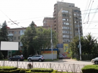 Ставрополь, улица Доваторцев, дом 1. многоквартирный дом