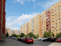 Stavropol, st Pirogov, house 40/2. Apartment house