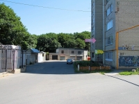 Stavropol, st Oktyabrskaya, house 227. Apartment house