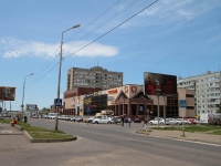 Ставрополь, улица Бруснёва, дом 11Б. торговый центр "Триумф"