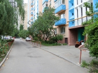 Ставрополь, улица Гризодубовой, дом 27. многоквартирный дом