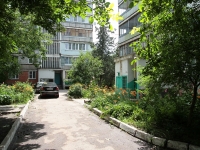 Ессентуки, улица Новопятигорская, дом 110. многоквартирный дом