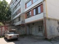 Zheleznovodsk, Karl Marks st, house 14. Apartment house