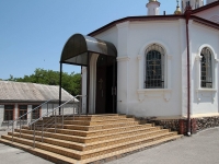 Zheleznovodsk, 教堂 равноапостольной княгини Ольги, Karl Marks st, 房屋 34