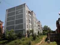 Zheleznovodsk, st Lenin, house 100. Apartment house