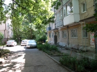 Pyatigorsk, Bulvarnaya 1-ya st, 房屋 6. 带商铺楼房