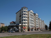 Pyatigorsk, avenue Kalinin, house 2А. Apartment house with a store on the ground-floor