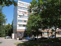 Pyatigorsk, Kalinin avenue, house 2 к.3. Apartment house with a store on the ground-floor