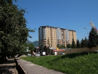 Pyatigorsk, 295 Strelkovoy Divizii st, 房屋 17. 带商铺楼房