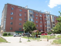 Pyatigorsk, st Nezhnov, house 72 к.1. Apartment house