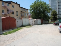 Пятигорск, улица Нежнова. гараж / автостоянка