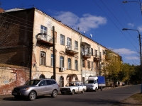 Астрахань, улица Красная набережная, дом 17. многоквартирный дом