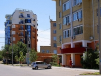 Astrakhan, Krasnaya naberezhnaya st, house 39. Apartment house