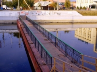 Астрахань, улица Красная набережная. мост Понтонный 