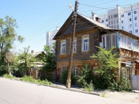 Астрахань, улица Чехова, дом 70. многоквартирный дом