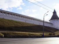 Astrakhan, kremlin Красные воротаAdmiralteyskaya st, kremlin Красные ворота
