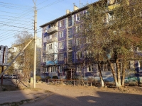 Астрахань, улица Безжонова, дом 88. многоквартирный дом