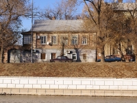 Astrakhan, Naberezhnaya pervogo maya st, house 35. Apartment house