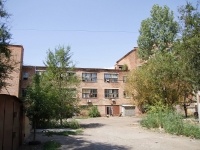 Астрахань, улица Николая Островского, дом 142. многофункциональное здание