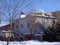 Astrakhan, st Naberezhnaya privolzhskogo zatona, house 29. Private house