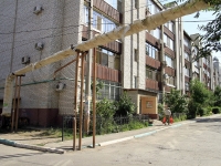 Astrakhan, Sen-Simon st, house 42 к.1. Apartment house