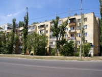 Астрахань, улица Академика Королёва, дом 29. многоквартирный дом
