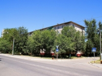 Astrakhan, Pobedy blvd, house 7. Apartment house
