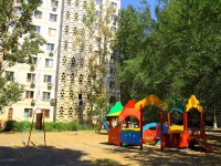 Astrakhan, st Kulikov, house 15 к.1. Apartment house